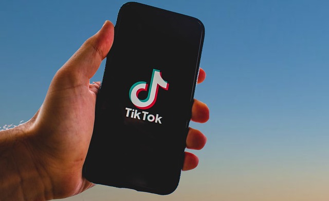 Jasa Share TikTok sebagai Strategi Distribusi Konten untuk Meningkatkan Visibilitas