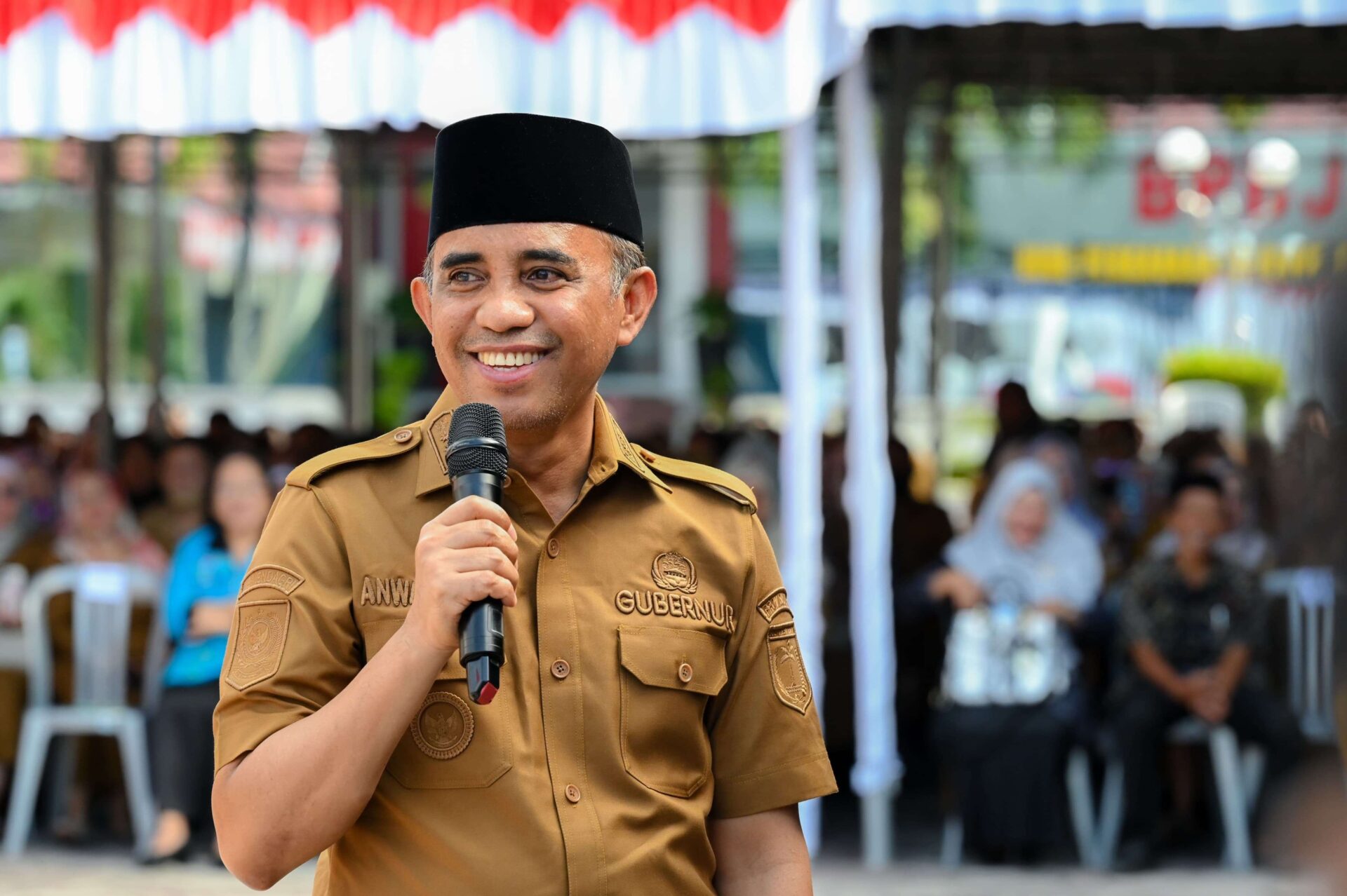 Jejak Karier Anwar Hafid: Dari Anggota DPR ke Puncak Kepemimpinan Provinsi