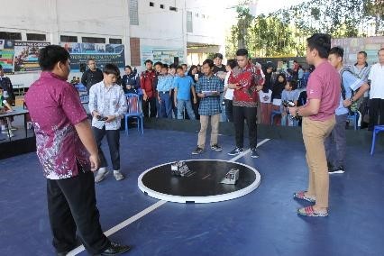 Ekstrakurikuler Robotik di Pesantren, Mendidik Santri untuk Paham Teknologi