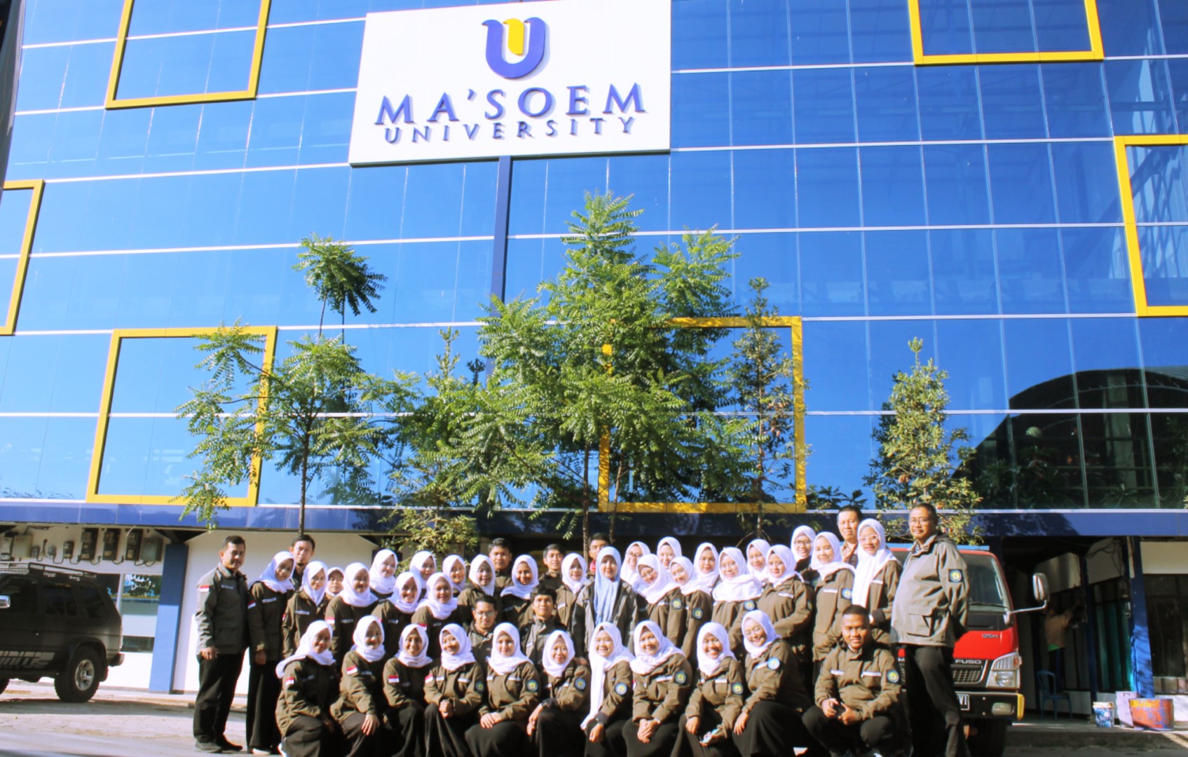 Kenangan Masa Kuliah: Kisah Inspiratif Alumni Universitas Bandung