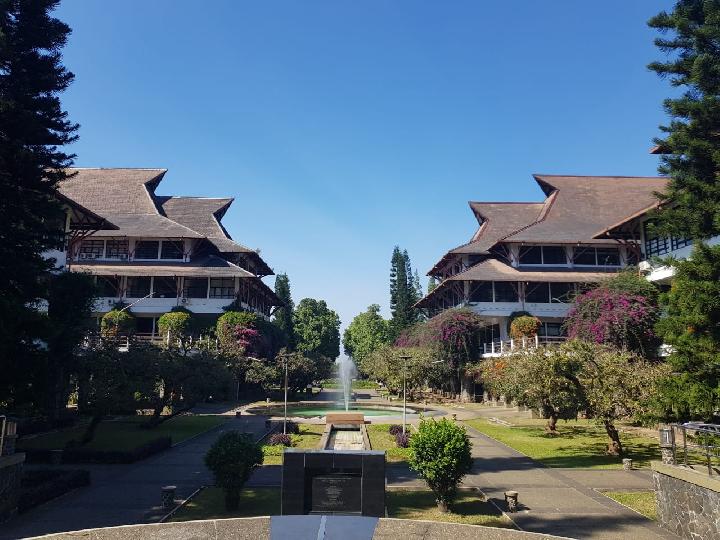 Soal Bahasa Inggris dalam Ujian ITB: Apa yang Harus Dikuasai?