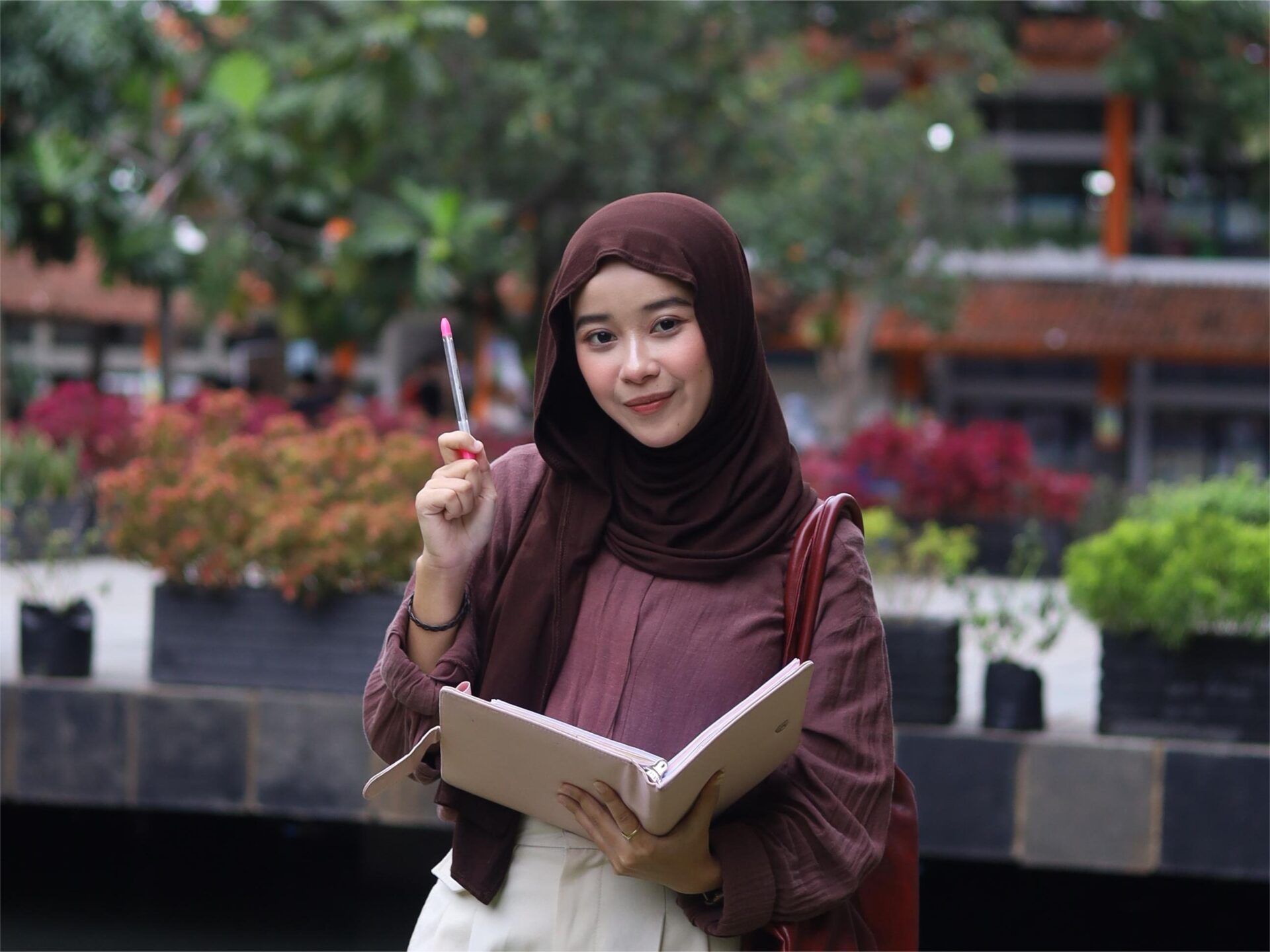 Mau Kuliah S1 Perbankan Syariah Gratis Sampai Lulus dengan Beasiswa Rektor?